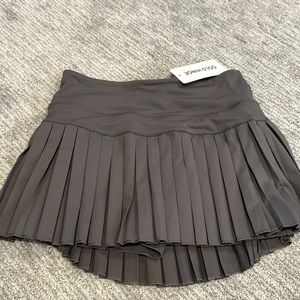 Gold hinge pleated skirt NWT size small grey tennis golf skirt